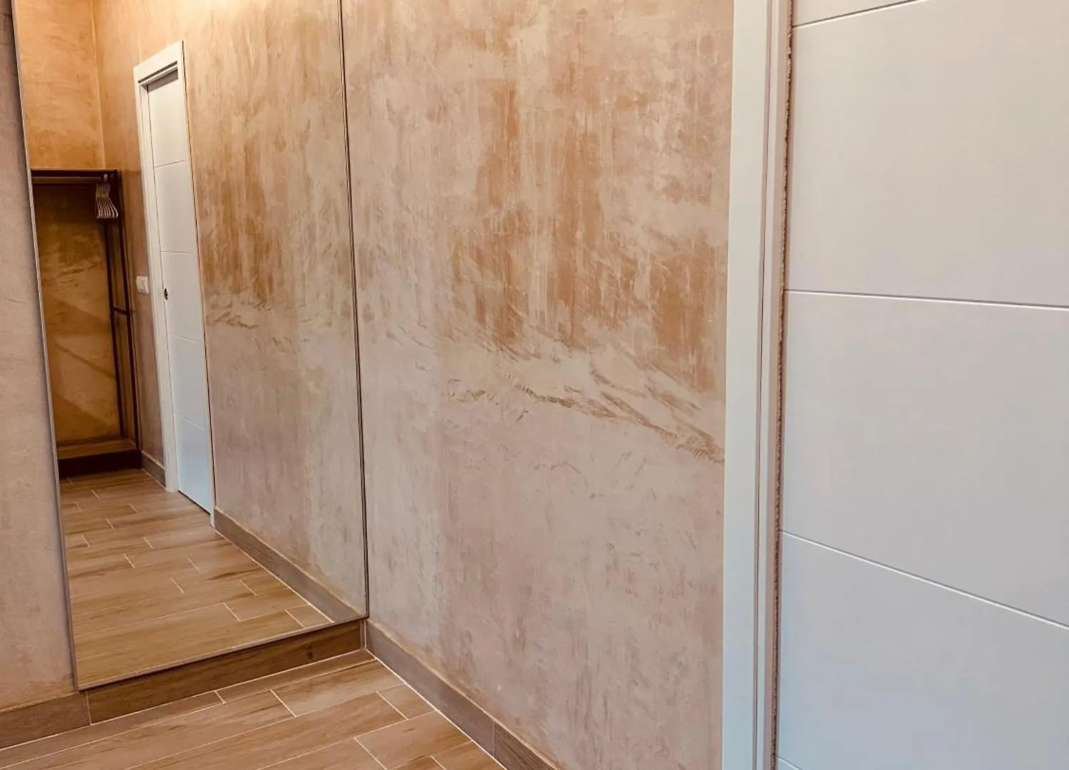Cherry Jacuzzi Apartment Ronda 0*,